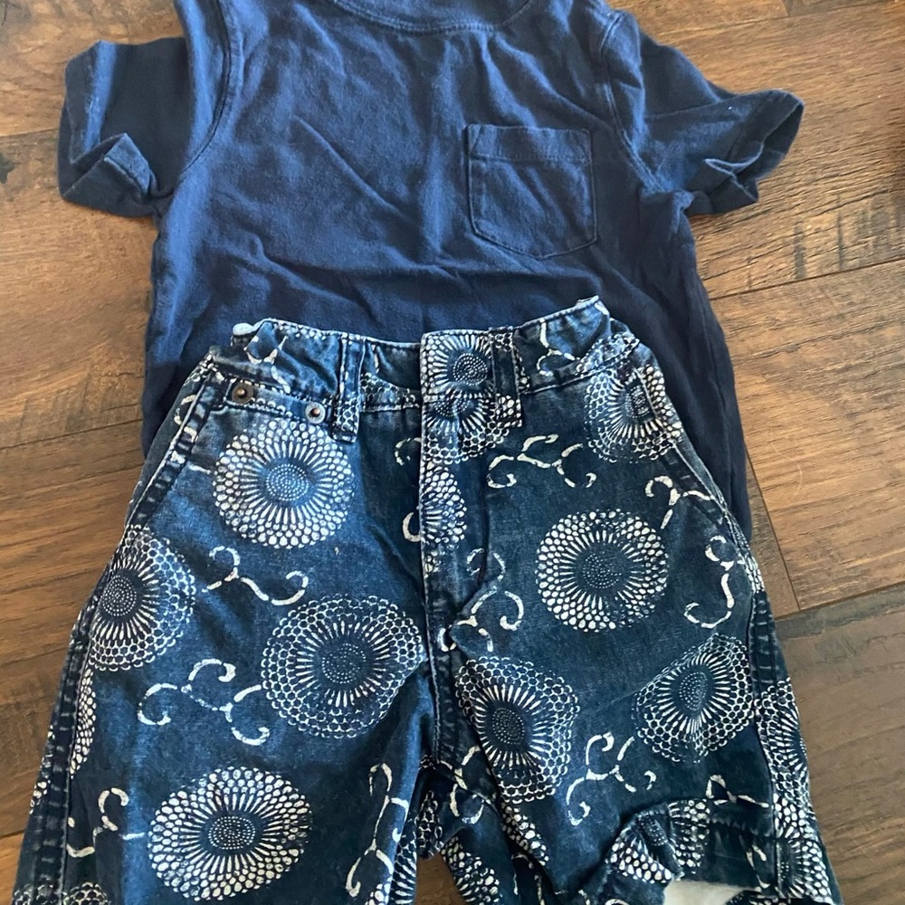 Old Navy Shirt with Gap Shorts 2t